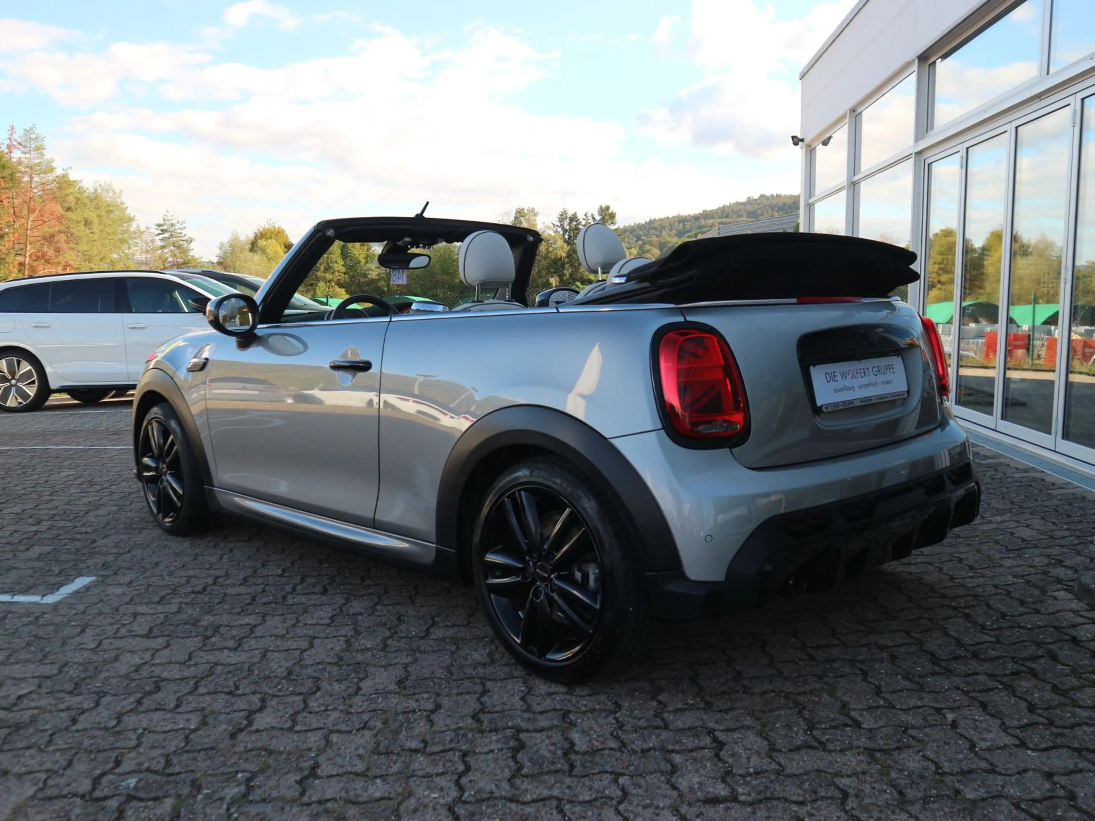 MINI Cooper Cabrio JCW Trim RFK NAVI CARPLAY — photo 5