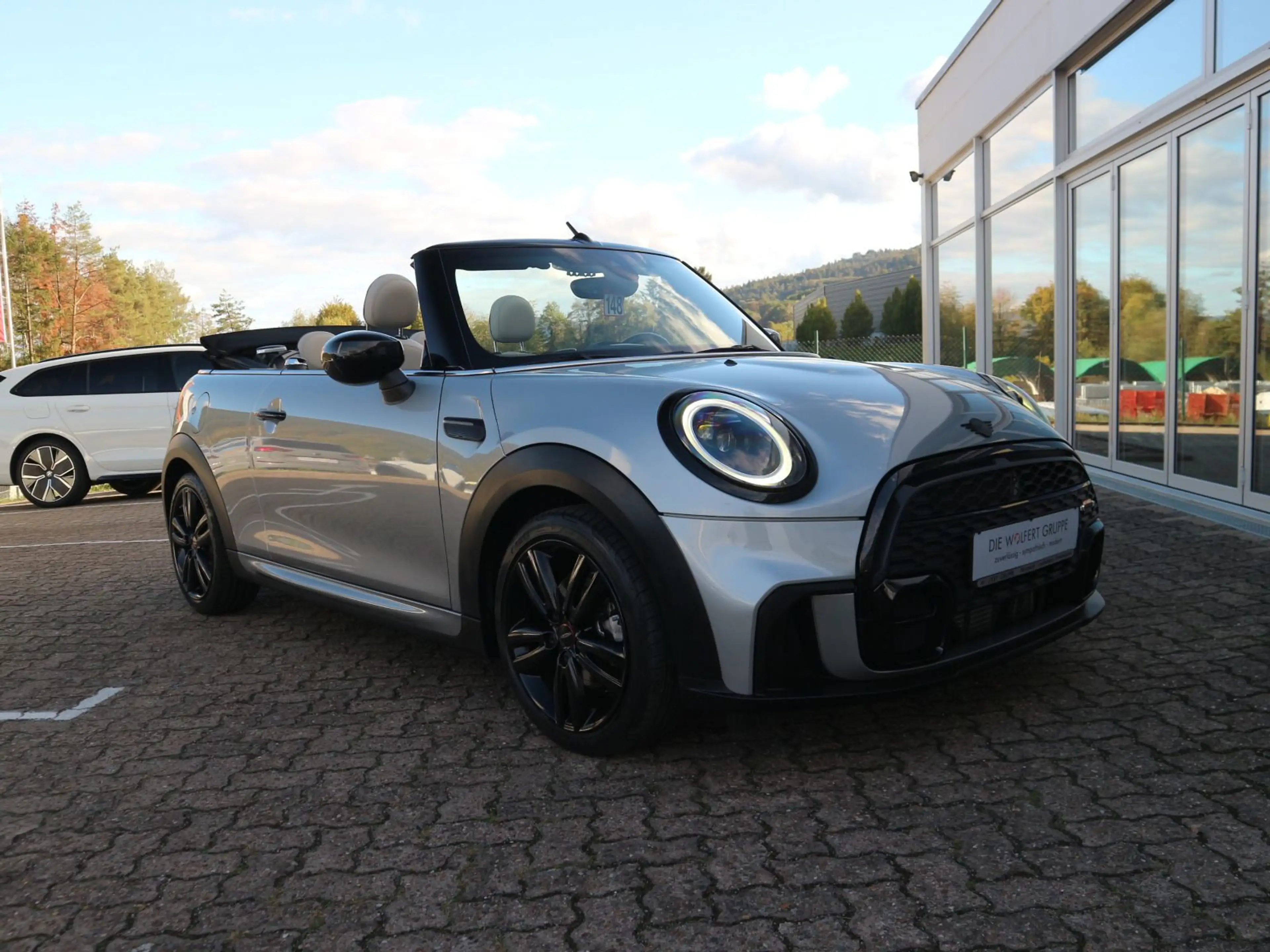 MINI Cooper Cabrio JCW Trim RFK NAVI CARPLAY — photo 9