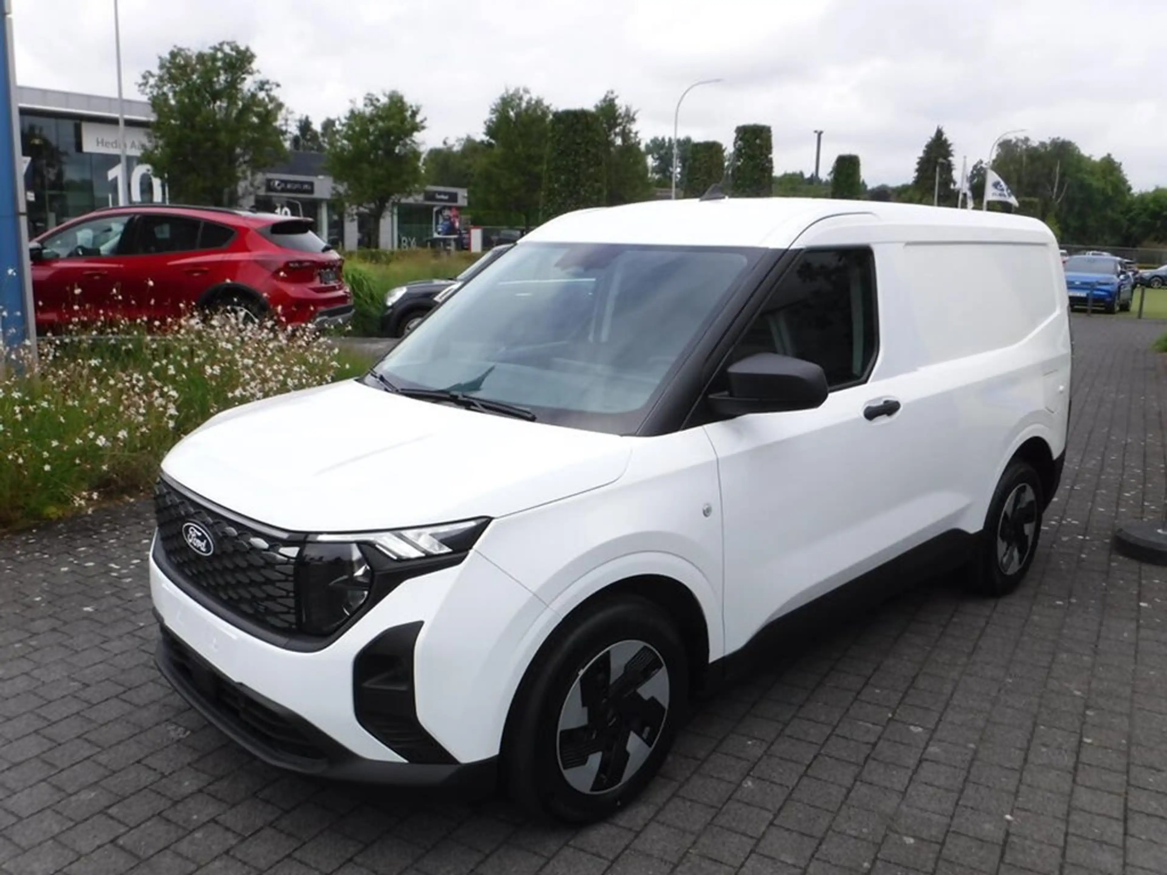 Ford Transit Courier Trend — photo 2