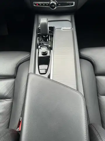 Volvo XC60 view 15