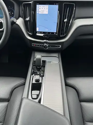 Volvo XC60 view 14