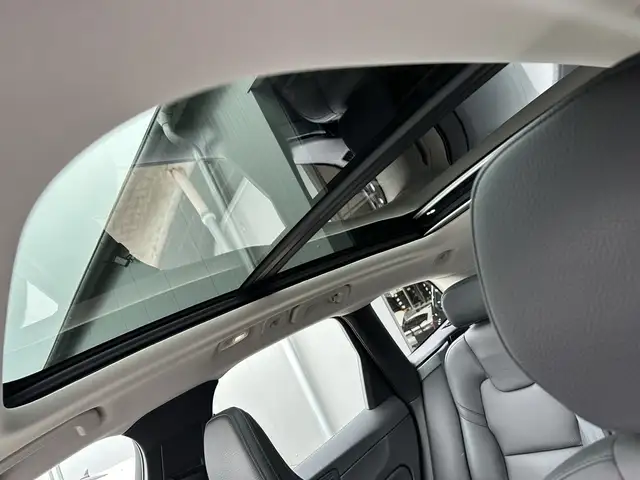 Volvo XC60 view 11
