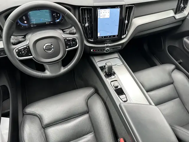Volvo XC60 view 13