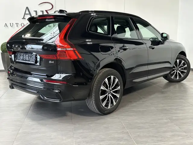 Volvo XC60 view 4