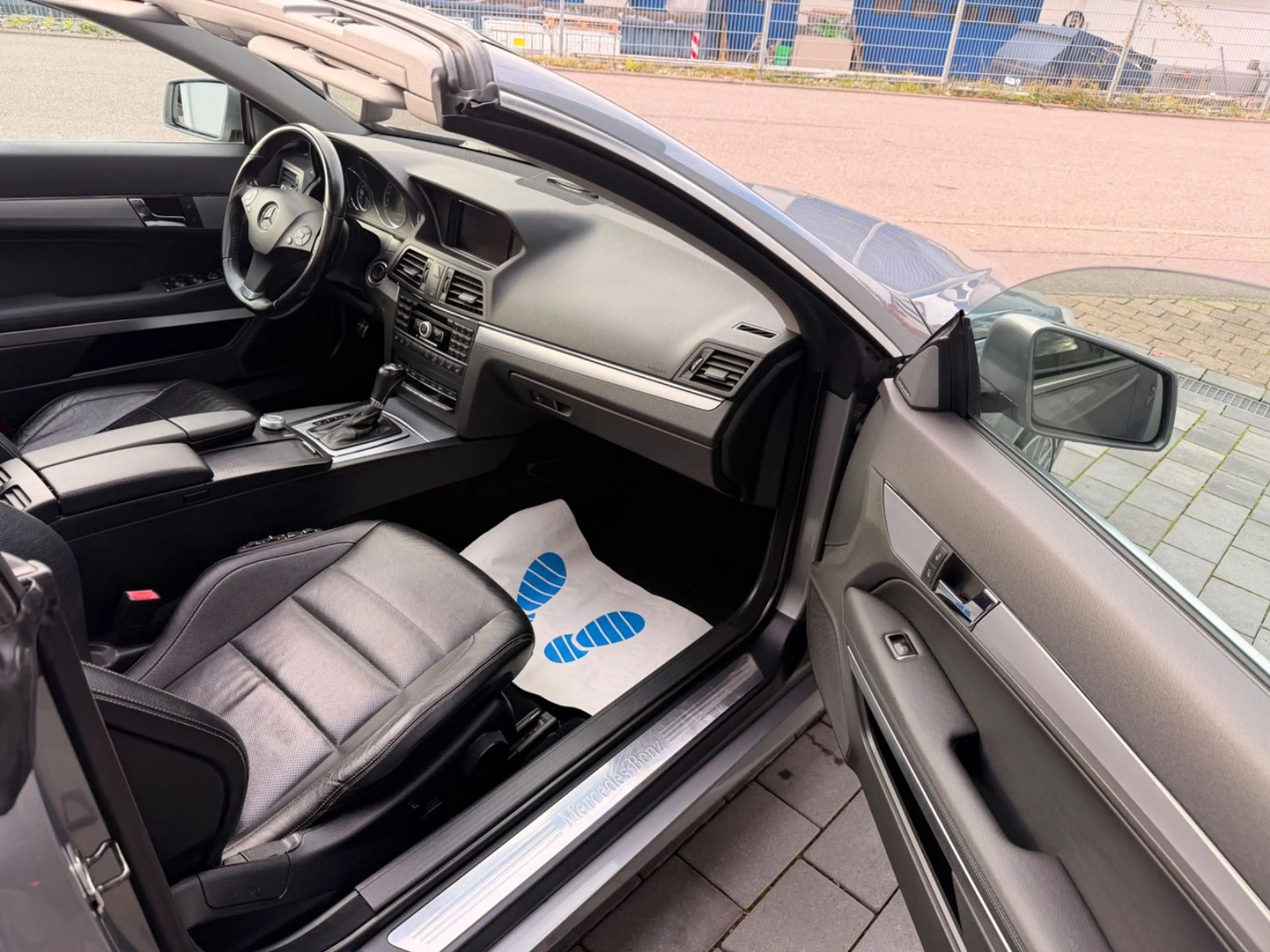 Mercedes-Benz E 220 CDI  Cabrio Automatik/AMG-Paket — photo 15