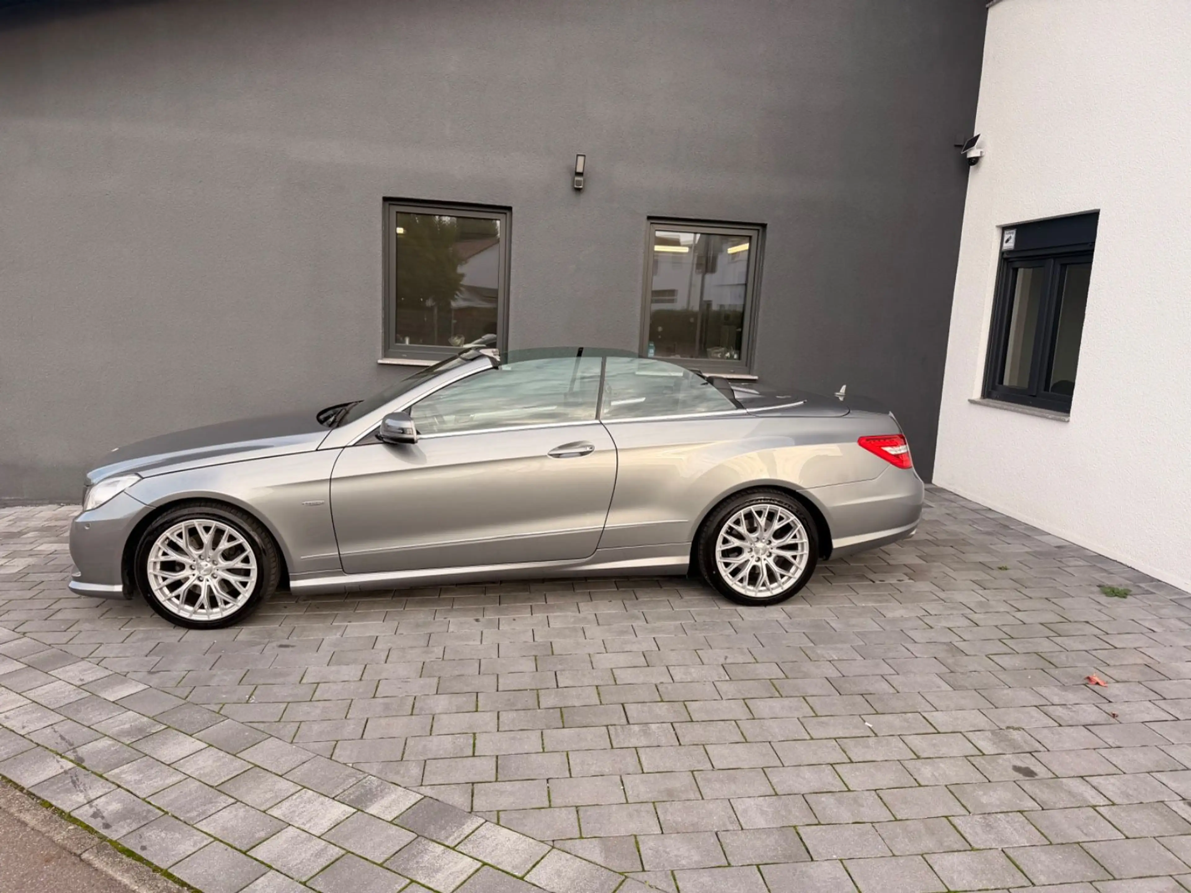 Mercedes-Benz E 220 CDI  Cabrio Automatik/AMG-Paket — photo 5