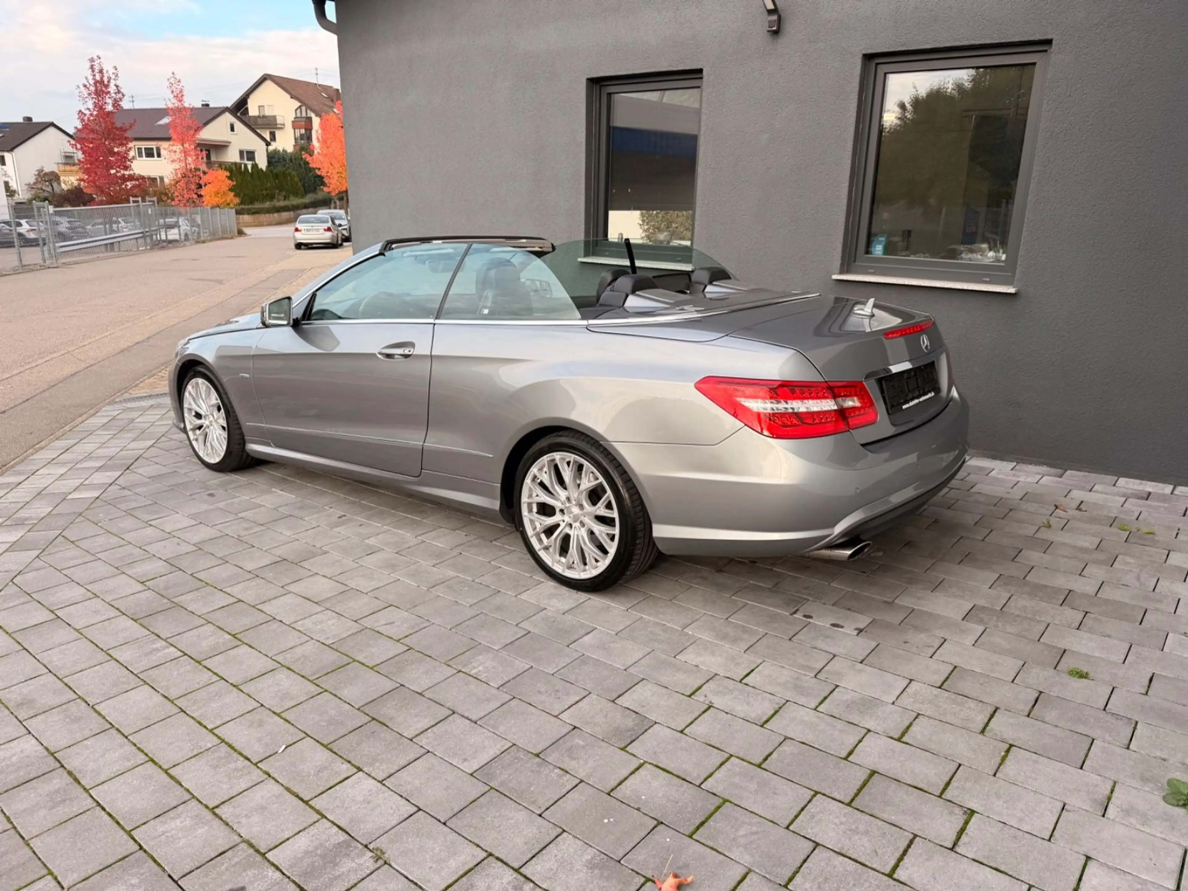 Mercedes-Benz E 220 CDI  Cabrio Automatik/AMG-Paket — photo 2