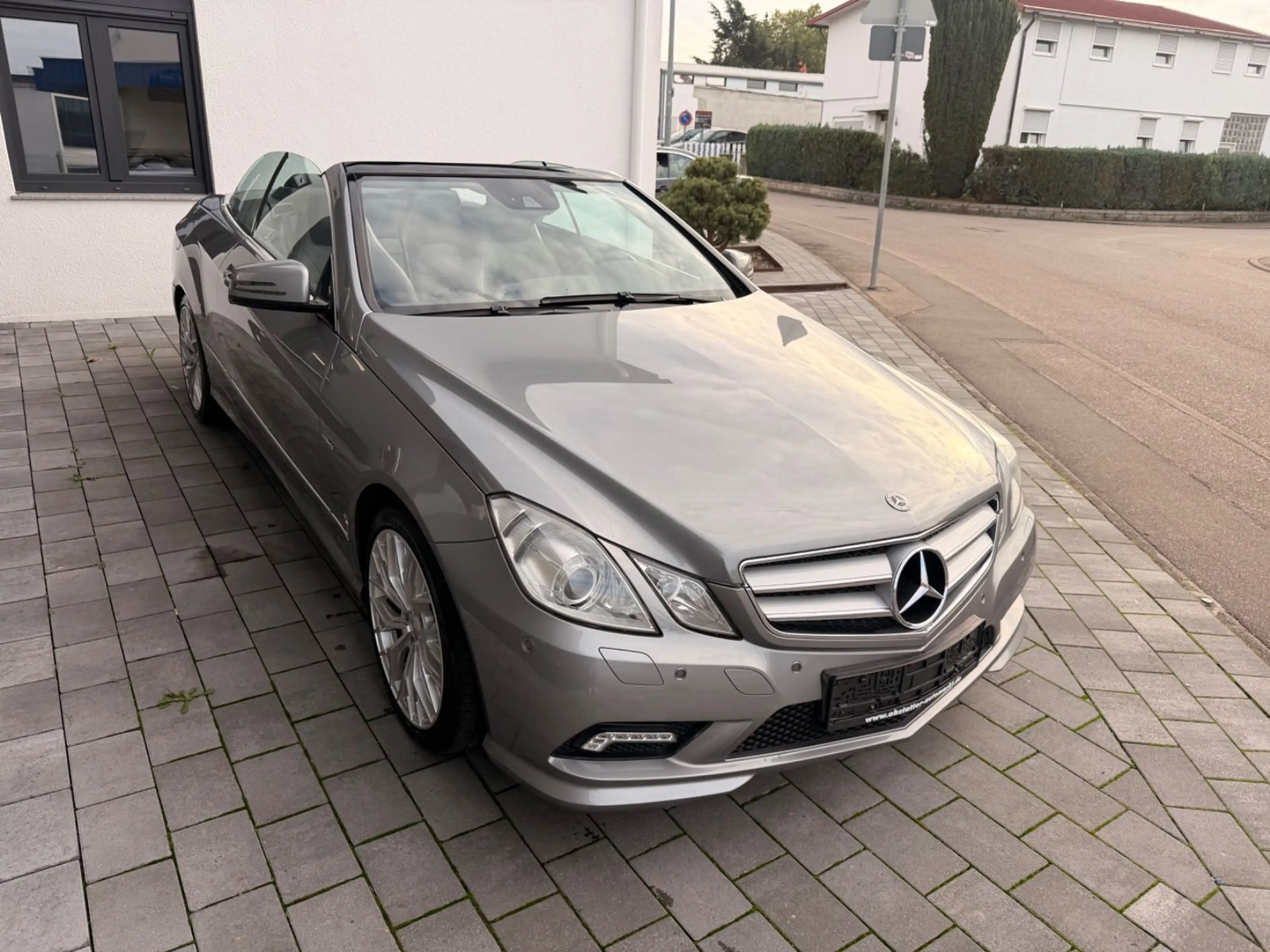 Mercedes-Benz E 220 CDI  Cabrio Automatik/AMG-Paket — photo 3
