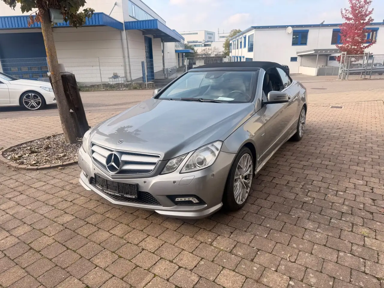 Mercedes-Benz E 220