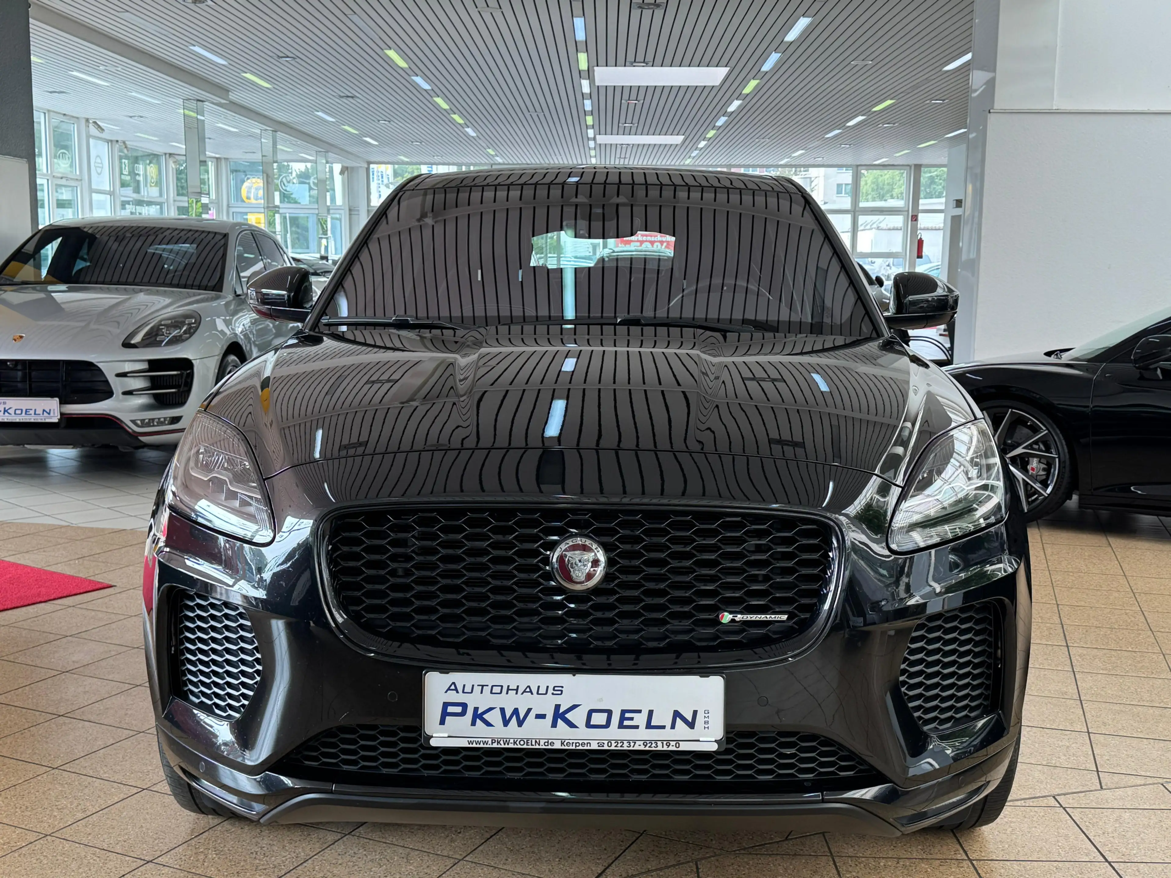 Jaguar E-Pace D 150 R-Dynamic SE AWD *KAMERA*NAVi*ACC* — photo 5