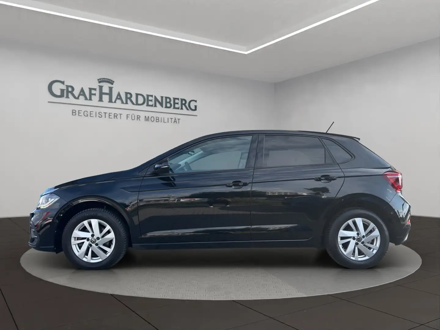 Volkswagen Polo VI 1.0 TSI DSG Style ACC RFK NAVI Schwarz - 2