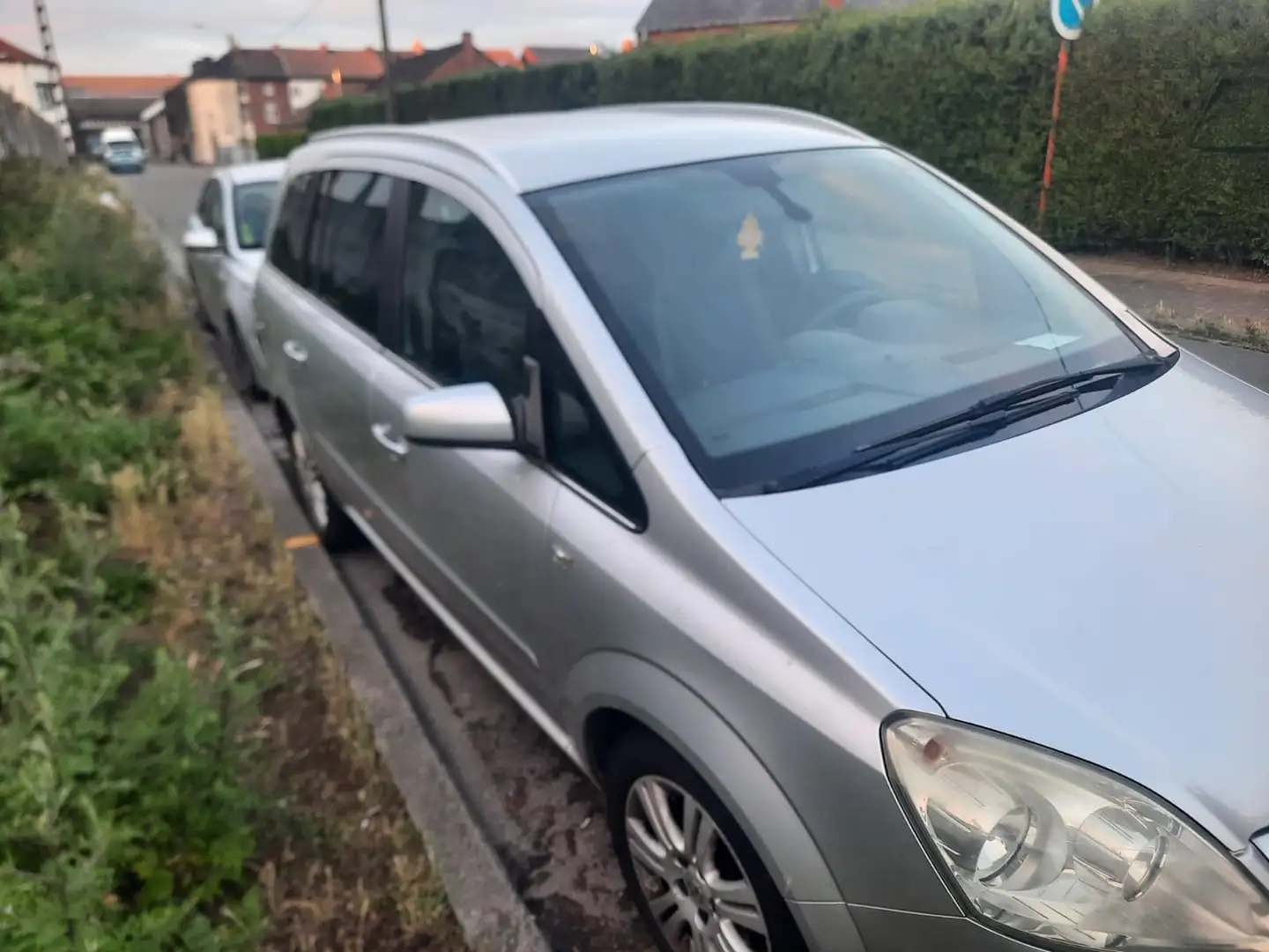 Opel Zafira 1.9 DTH CDTi Cosmo FAP - 1