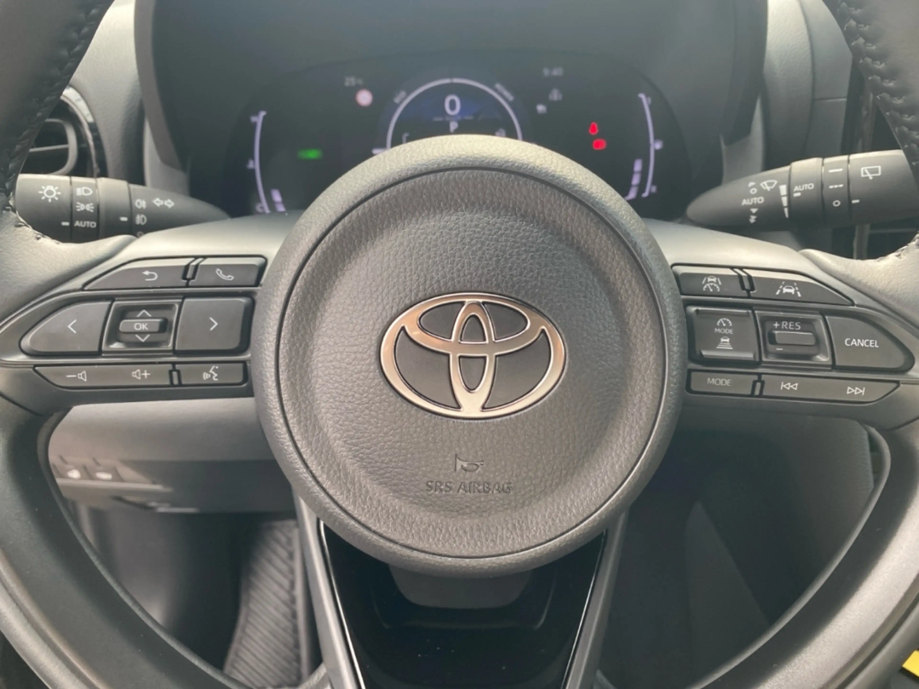 Toyota Yaris Cross Hybrid 1.5 Teamplayer *Winter Paket* — photo 13