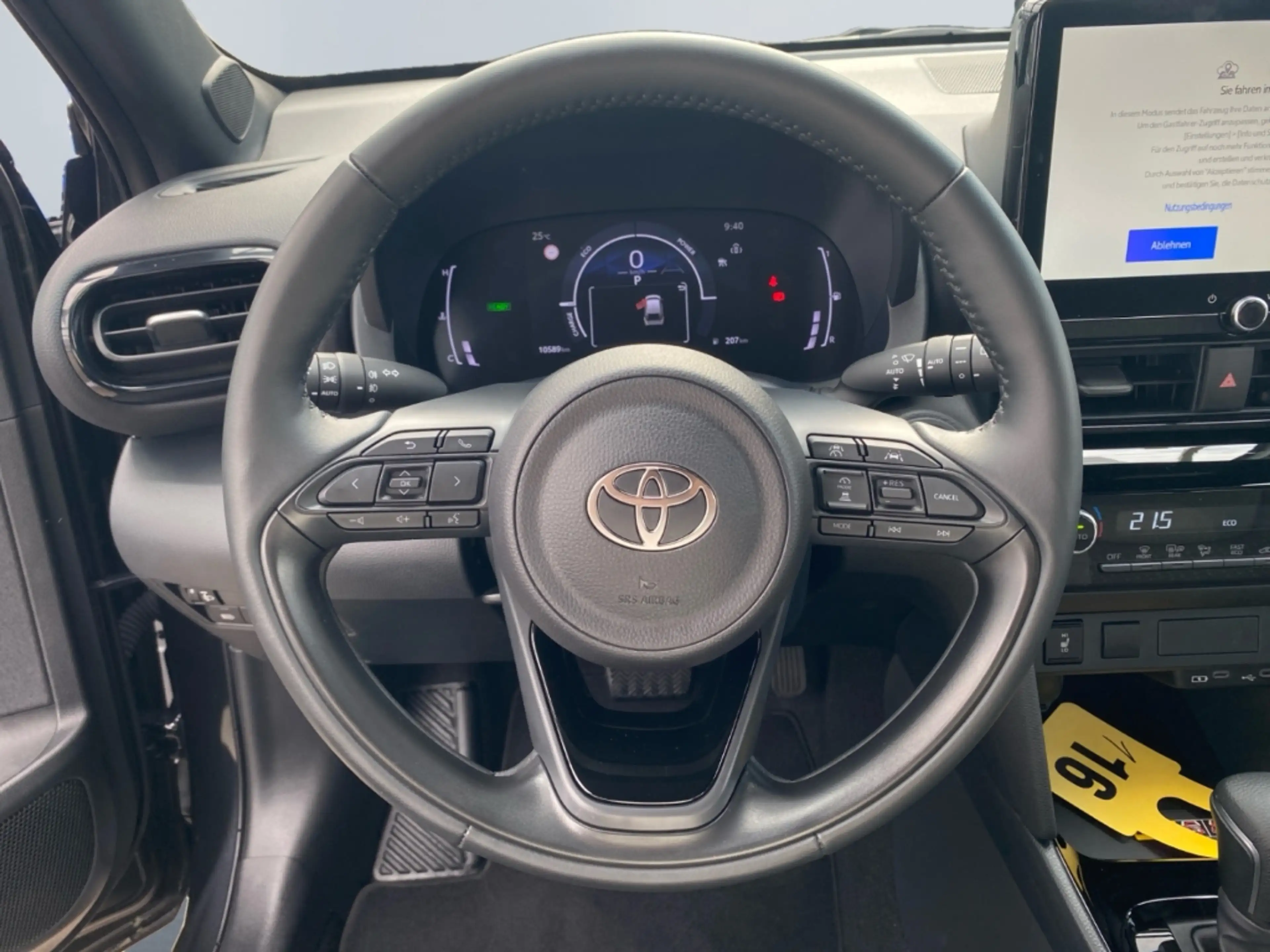 Toyota Yaris Cross Hybrid 1.5 Teamplayer *Winter Paket* — photo 12