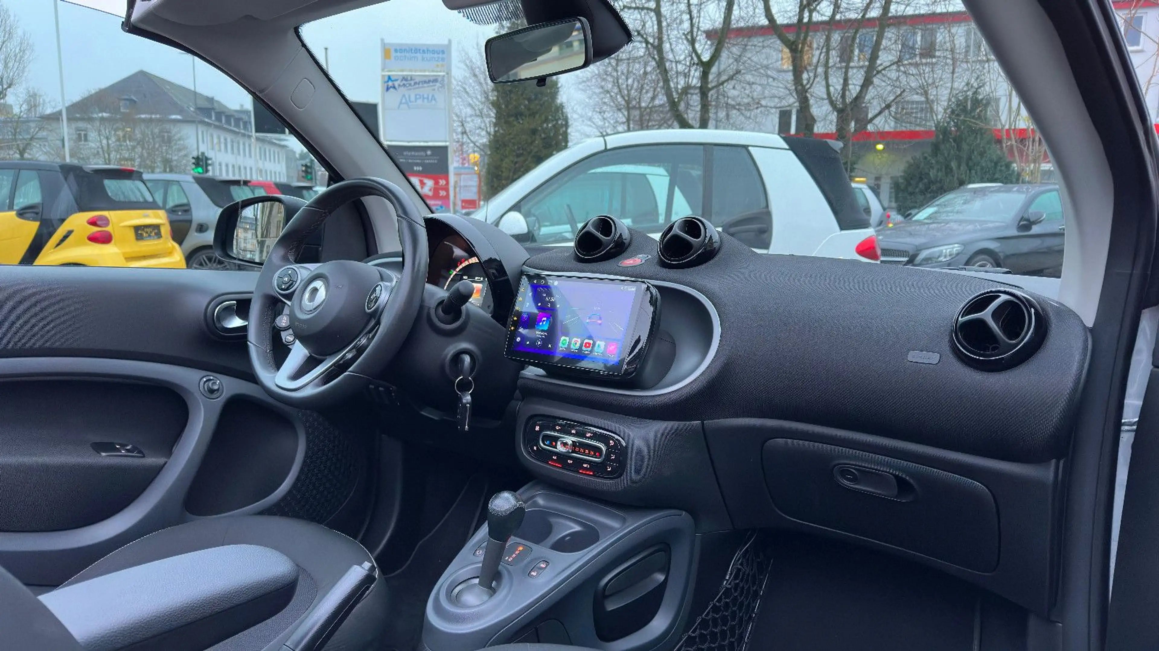 smart forTwo Cabrio TURBO DCT MIDNIGHT BLUE & SILVER TOP! — photo 10