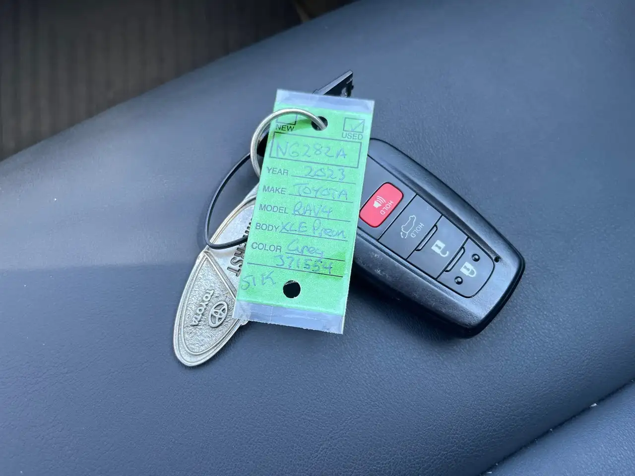 Toyota RAV 4 снимка Toyota RAV 4
