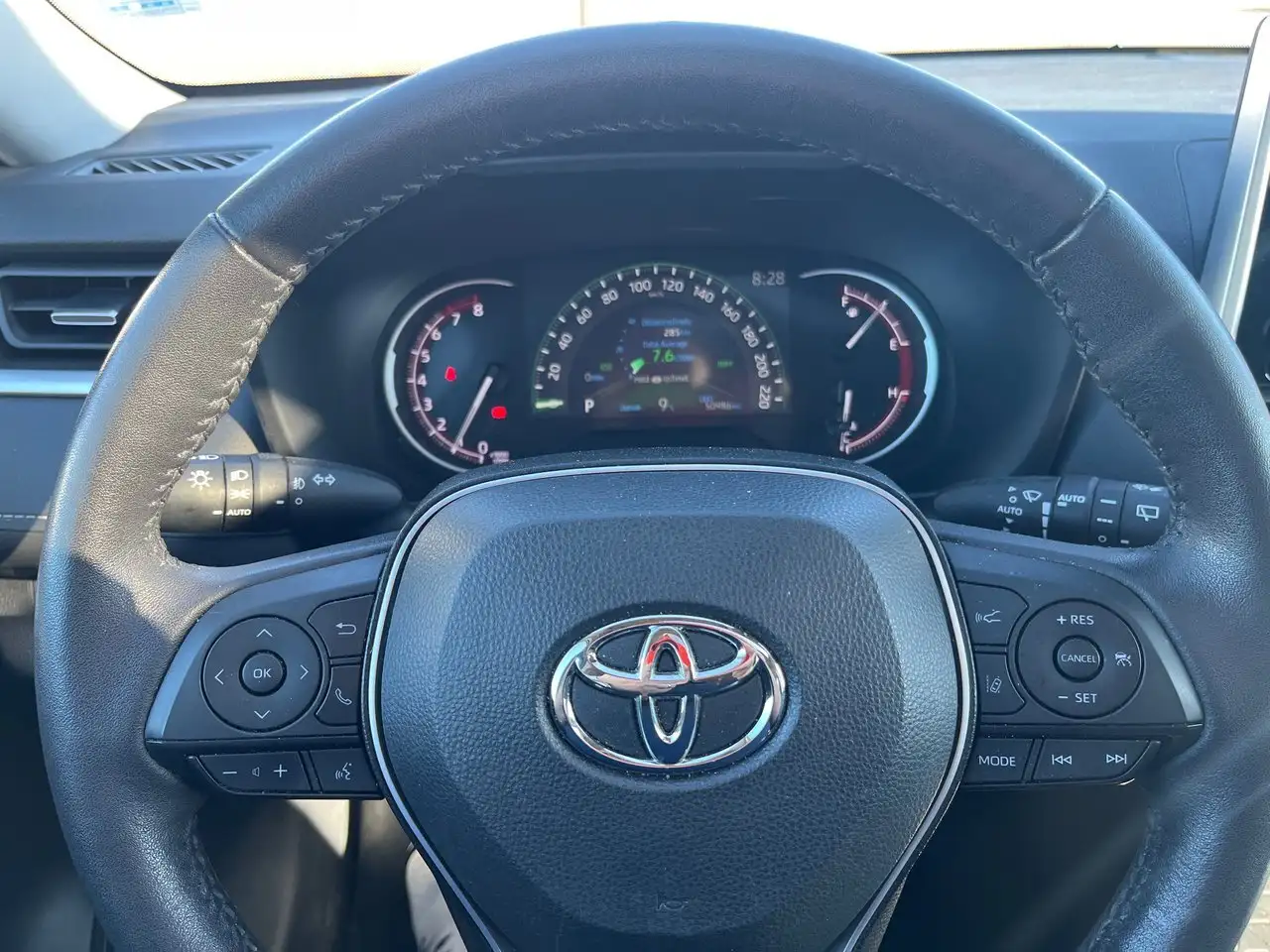 Toyota RAV 4 снимка Toyota RAV 4
