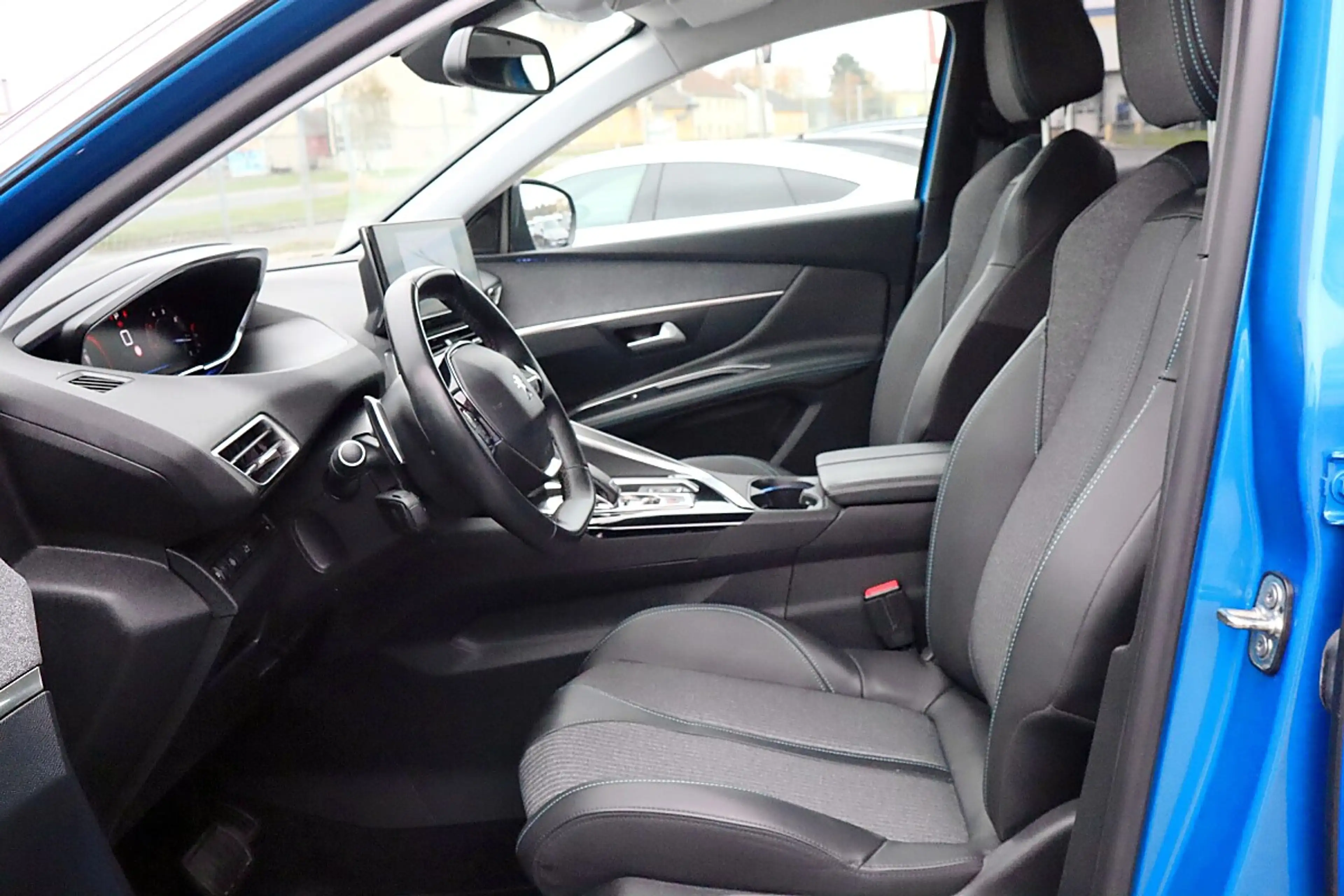 Peugeot 3008 BlueHDi 130 S&S EAT8 Allure Pack*1.Besitz*LED*N... — photo 6