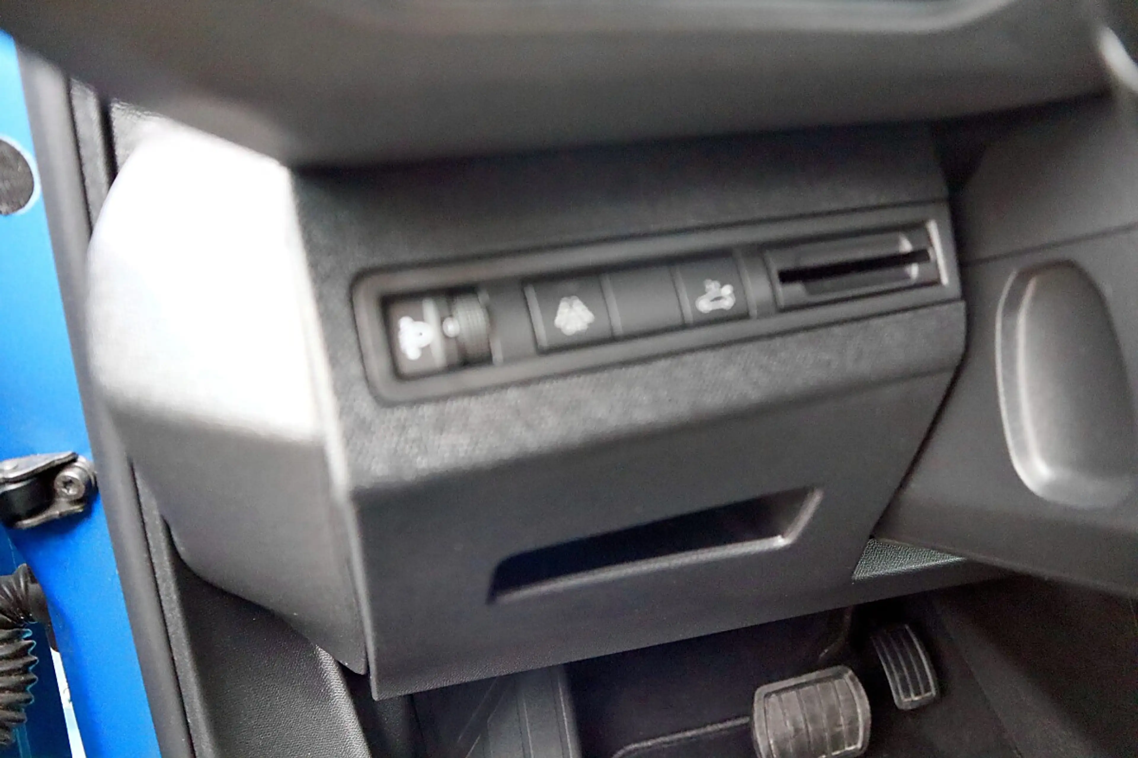 Peugeot 3008 BlueHDi 130 S&S EAT8 Allure Pack*1.Besitz*LED*N... — photo 12