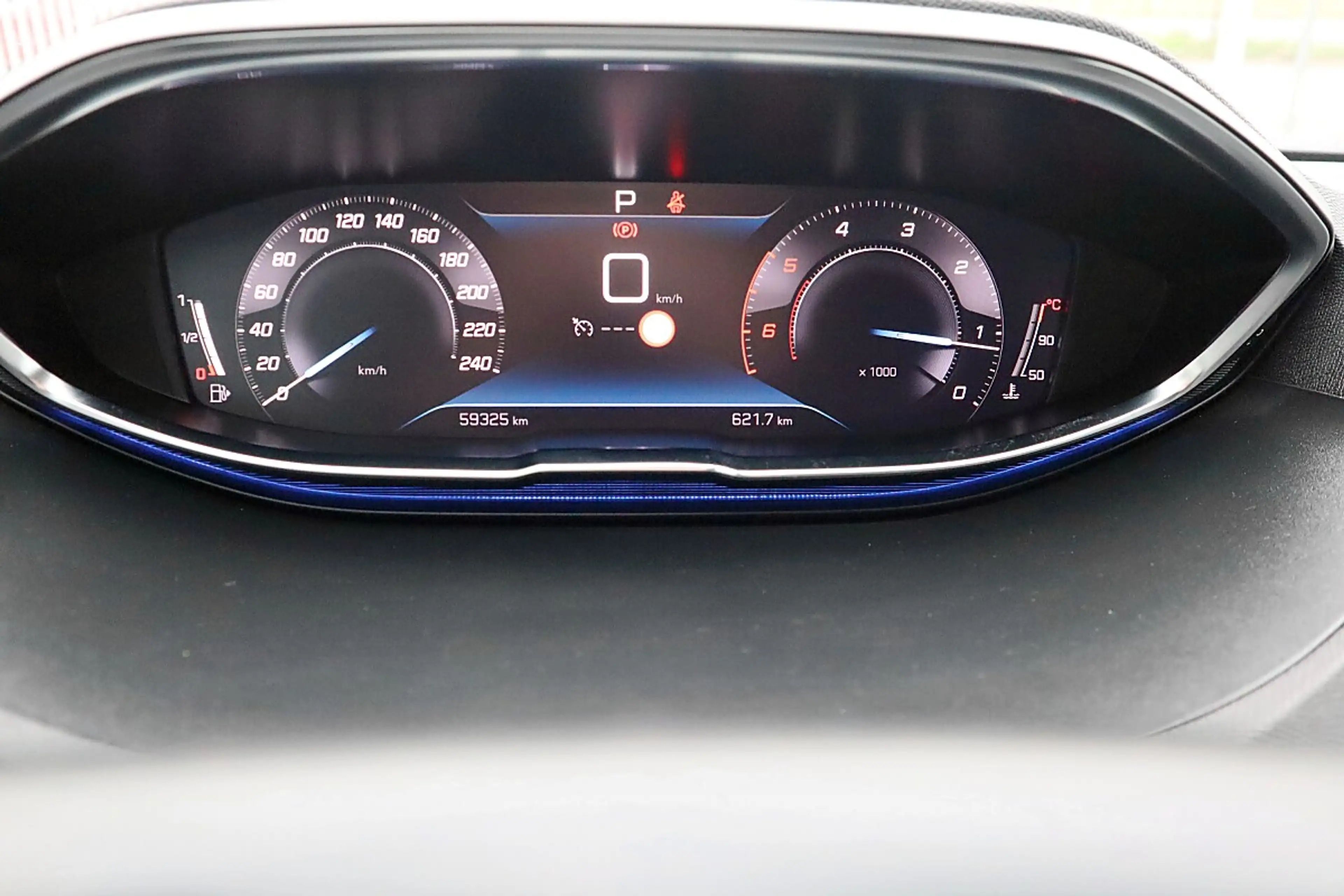 Peugeot 3008 BlueHDi 130 S&S EAT8 Allure Pack*1.Besitz*LED*N... — photo 13