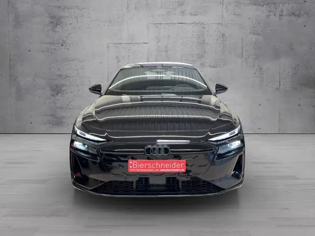 Audi A6 Avant view 2