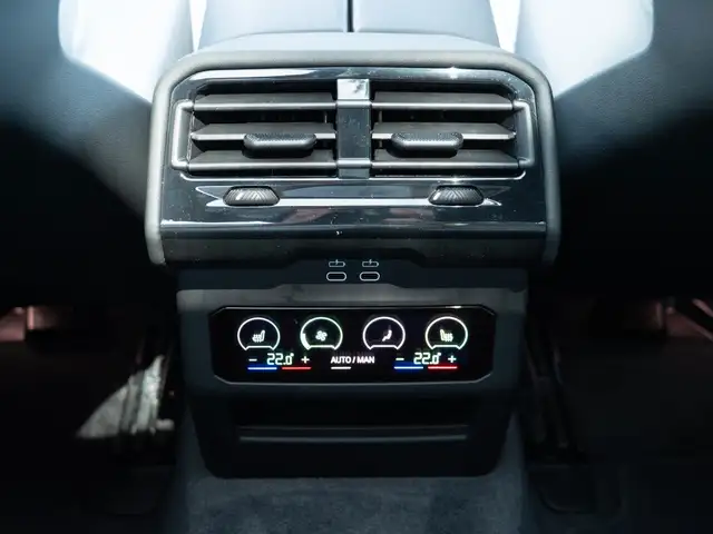 BMW M5 view 29