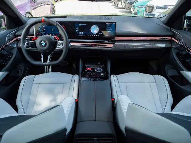 BMW M5 view 14