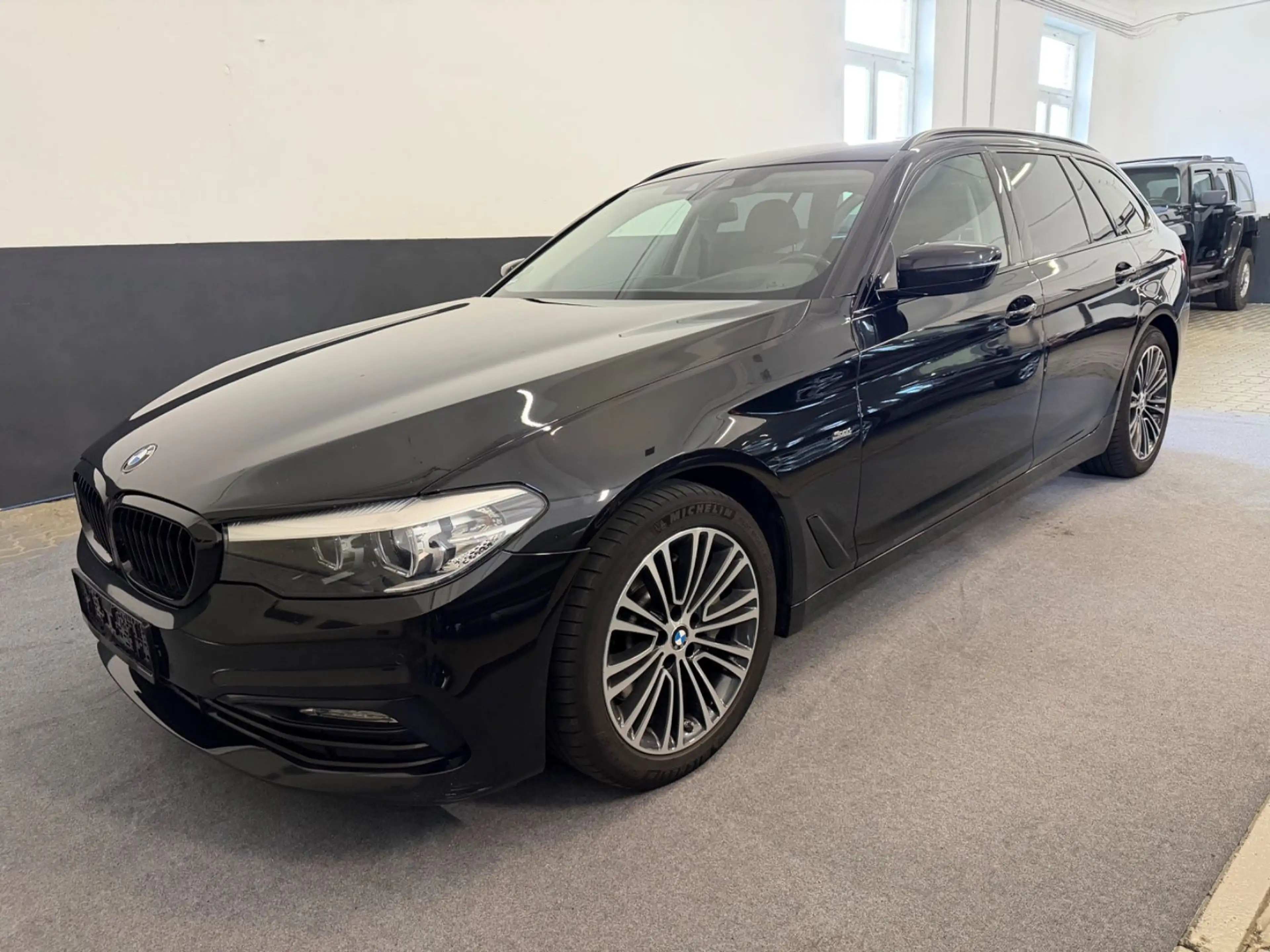 BMW 525 d Sport Line Touring - Head Up- AHK - — photo 2