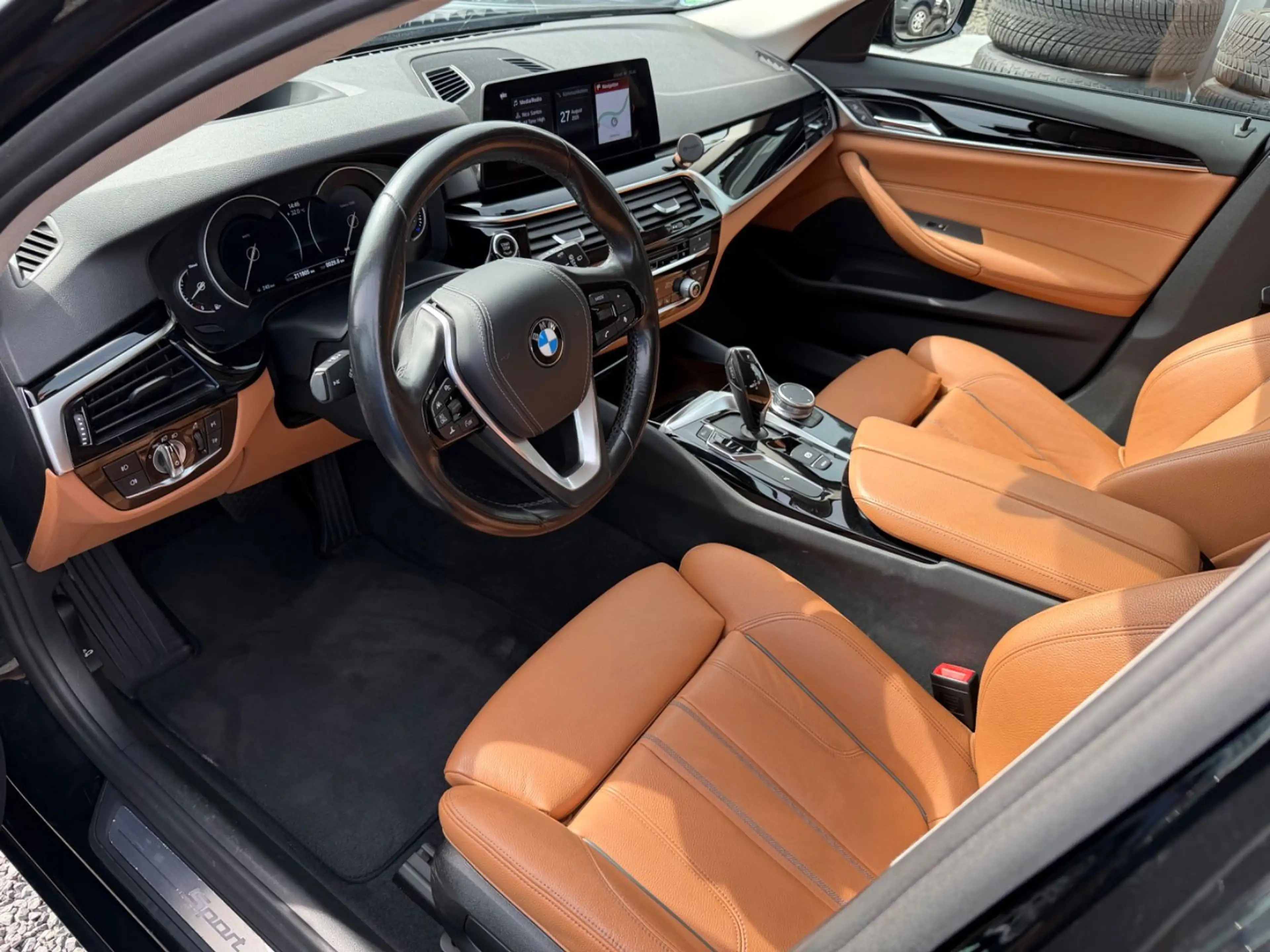 BMW 525 d Sport Line Touring - Head Up- AHK - — photo 8