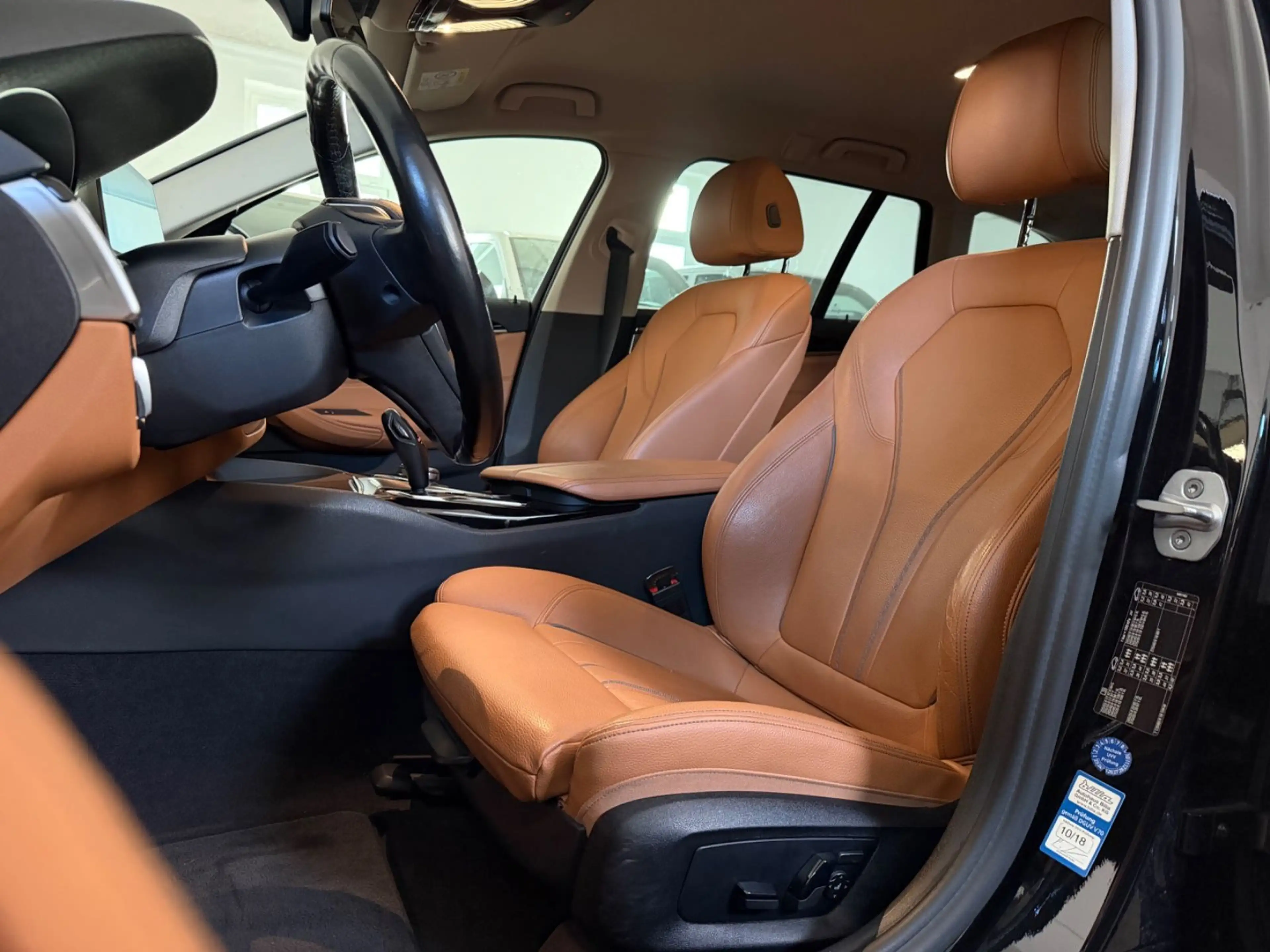 BMW 525 d Sport Line Touring - Head Up- AHK - — photo 9