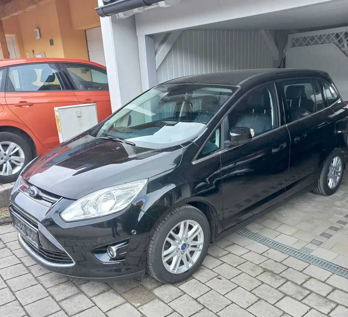Ford C-Max C-MAX Titanium 1,0 EcoBoost Titanium Schwarz - 1