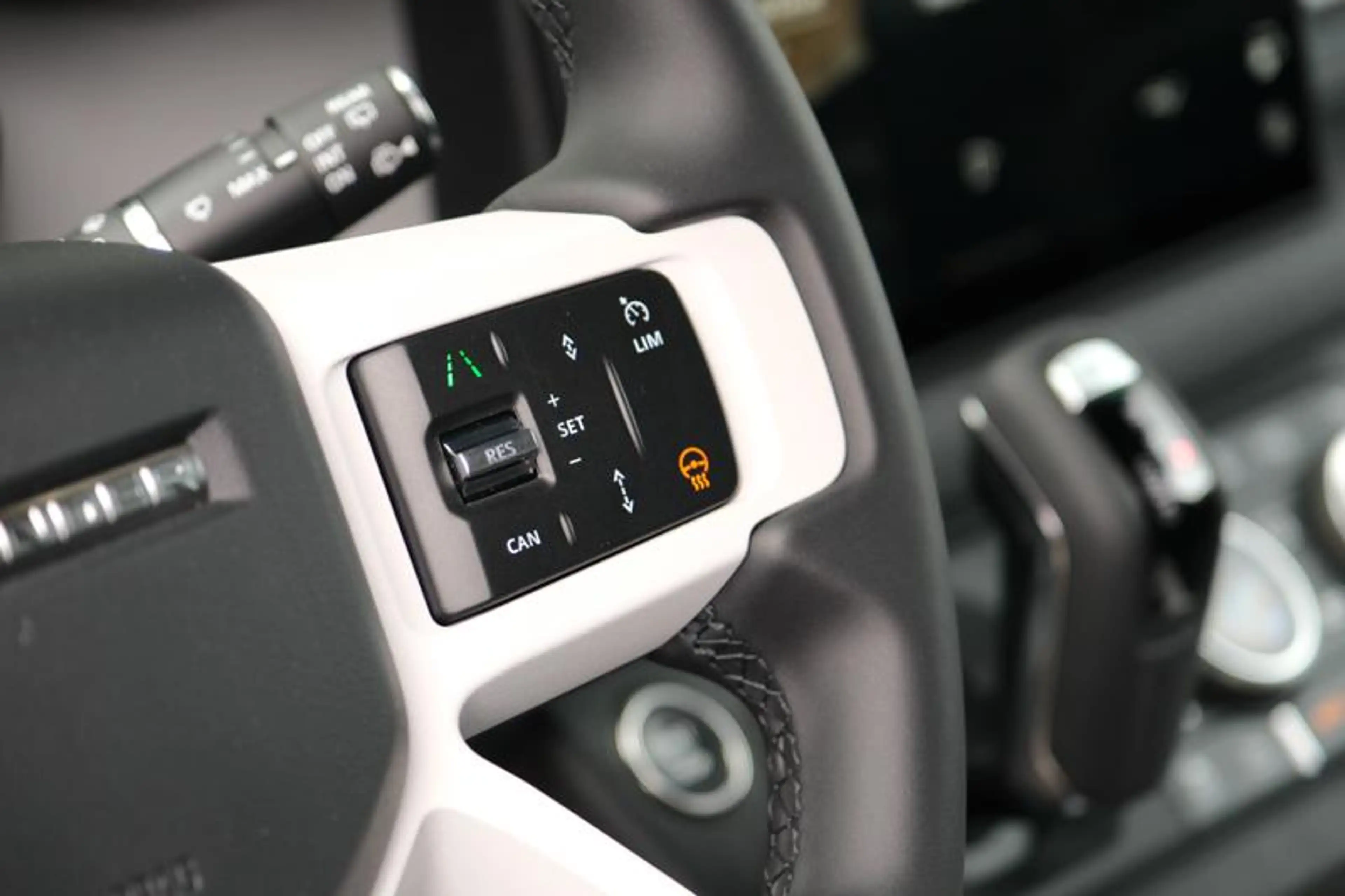 Land Rover Defender 110 P300e S | TOWB | OFF ROAD PACK | ACC | 360° | — photo 12