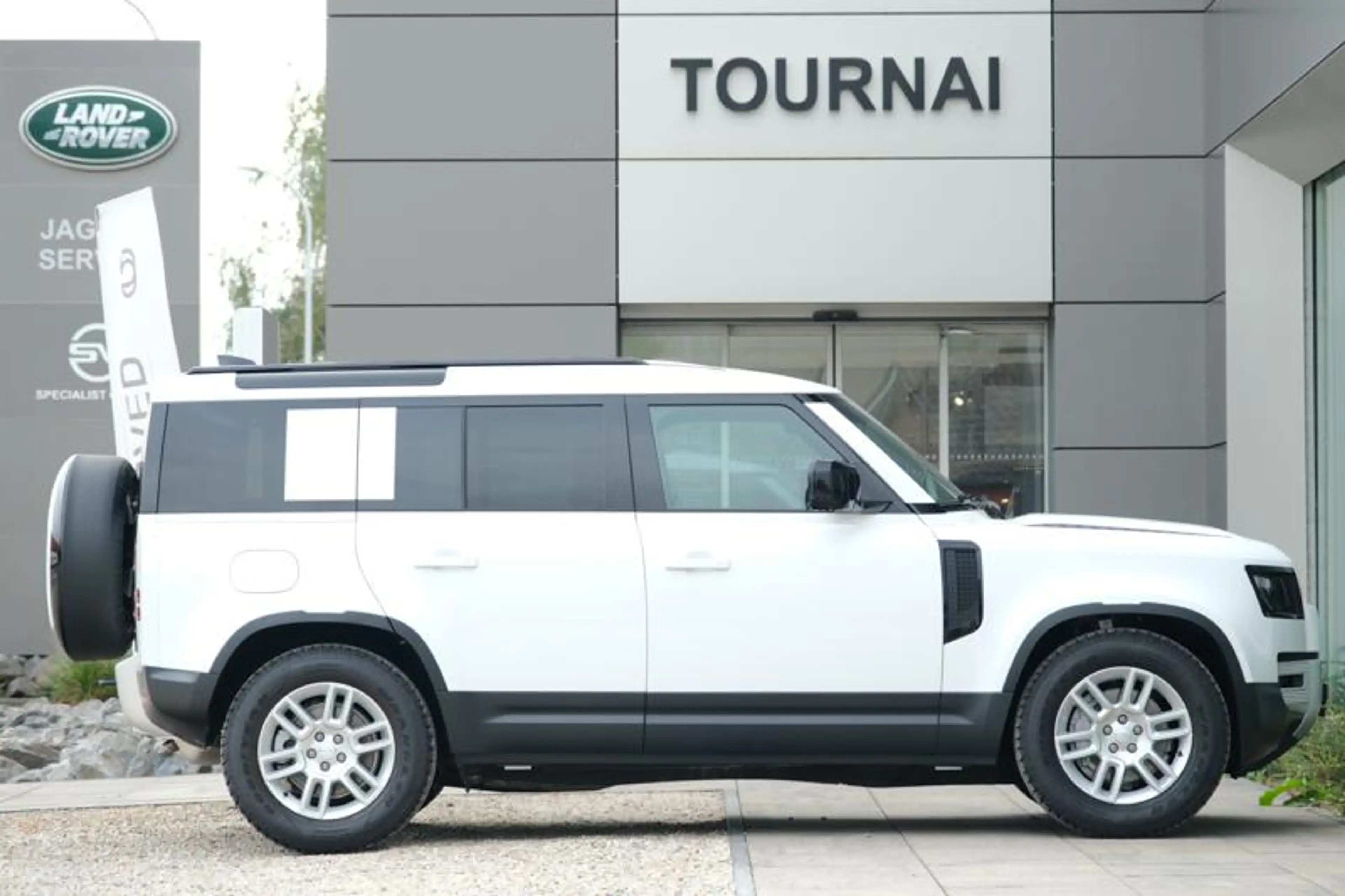 Land Rover Defender 110 P300e S | TOWB | OFF ROAD PACK | ACC | 360° | — photo 3