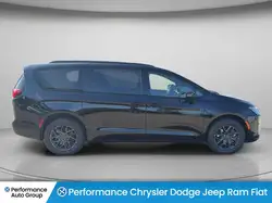 Chrysler Pacifica 2027