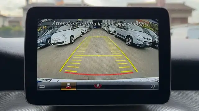 Mercedes-Benz Gla view 17