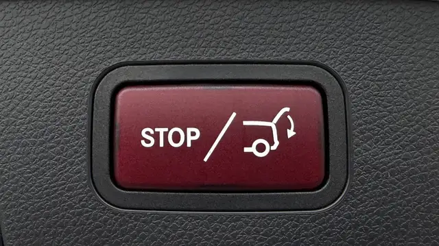 Mercedes-Benz Gla view 28