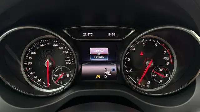 Mercedes-Benz Gla view 23