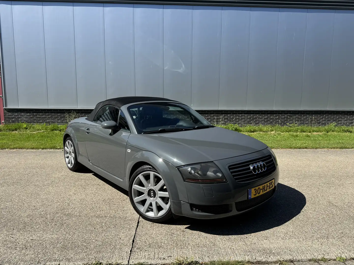 Audi TT 1.8 5V Turbo Roadster Originele NL, NAP Grijs - 1