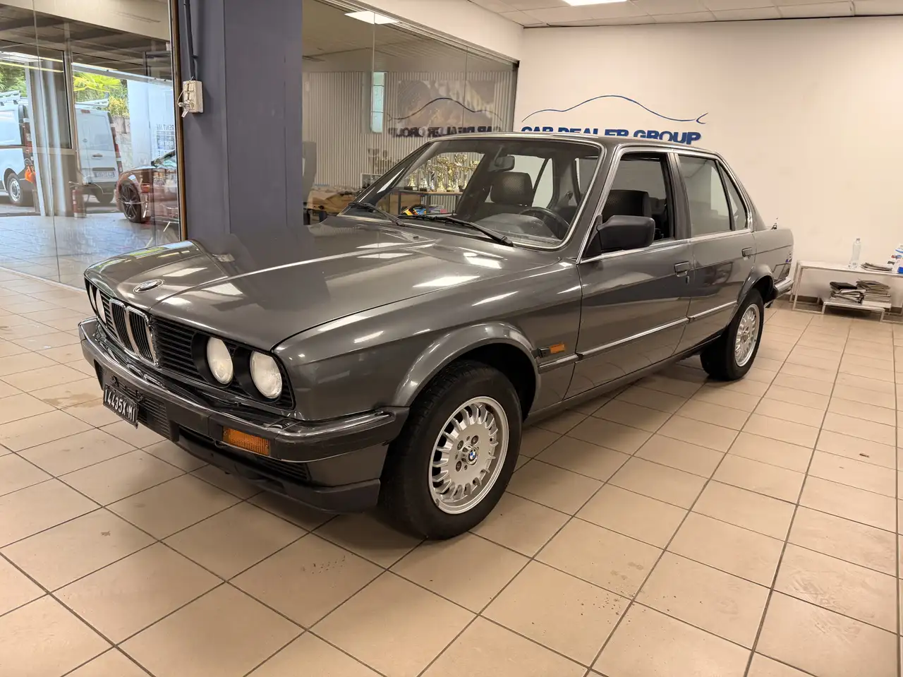 BMW 320i 4p 6 CILINDRI, foto 3
