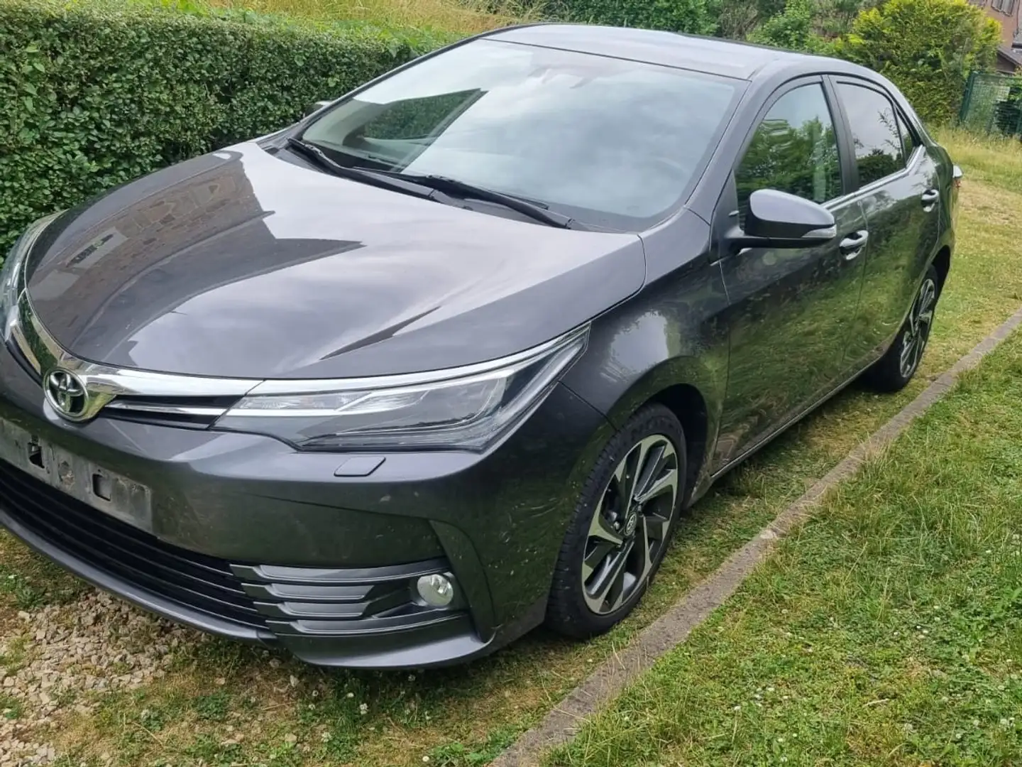 Toyota Corolla 1.6i Comfort Grey - 2