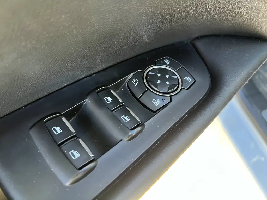 2022 Lincoln Nautilus Reserve | Panormic Roof | Steering Wheel Position — photo 6