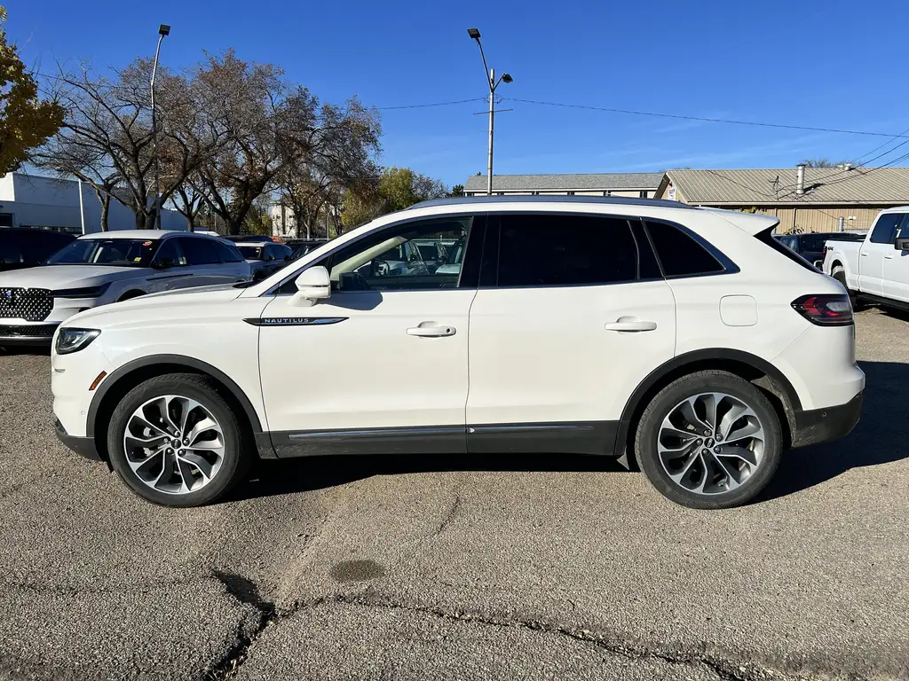 2022 Lincoln Nautilus Reserve | Panormic Roof | Steering Wheel Position — photo 4