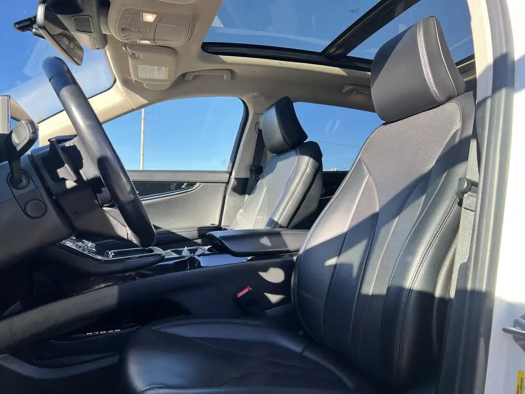 2022 Lincoln Nautilus Reserve | Panormic Roof | Steering Wheel Position — photo 8