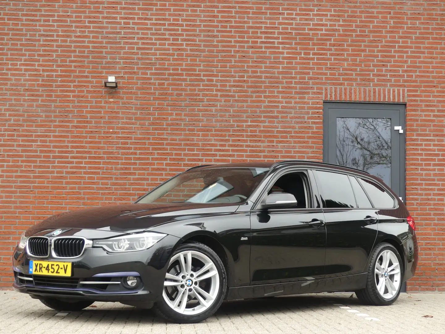 BMW 318 3-serie Touring 318i High Executive / Sportstoelen Noir - 1