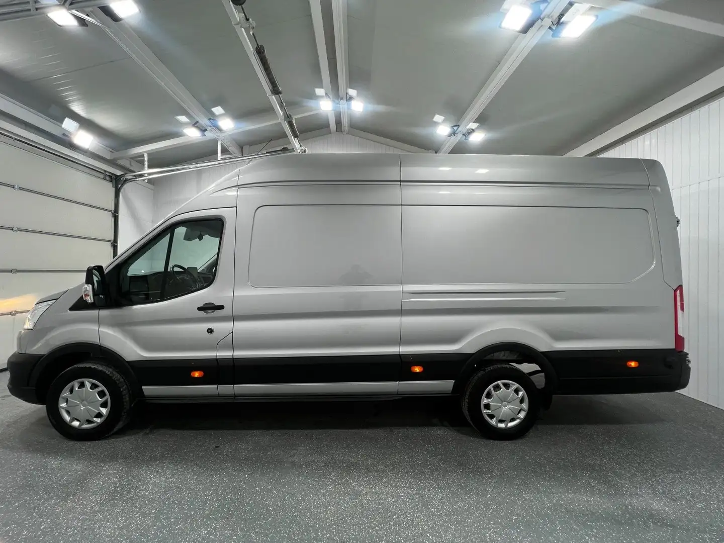Ford TRANSIT 350 2.0 TDCI L4H3 3,5t |MY:21|1Hd|AC|AHK Argent - 2