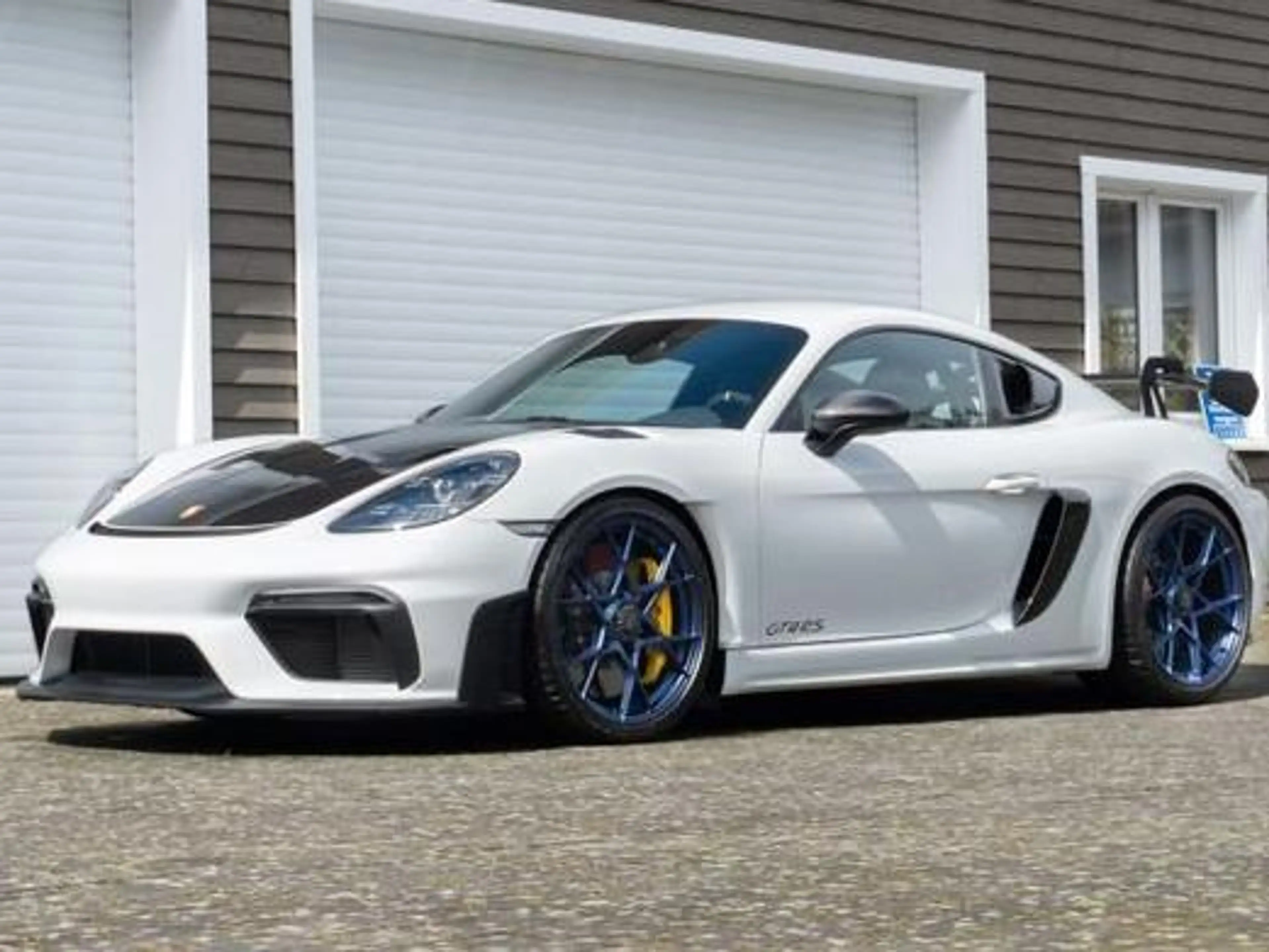 Porsche Cayman GT4 RS