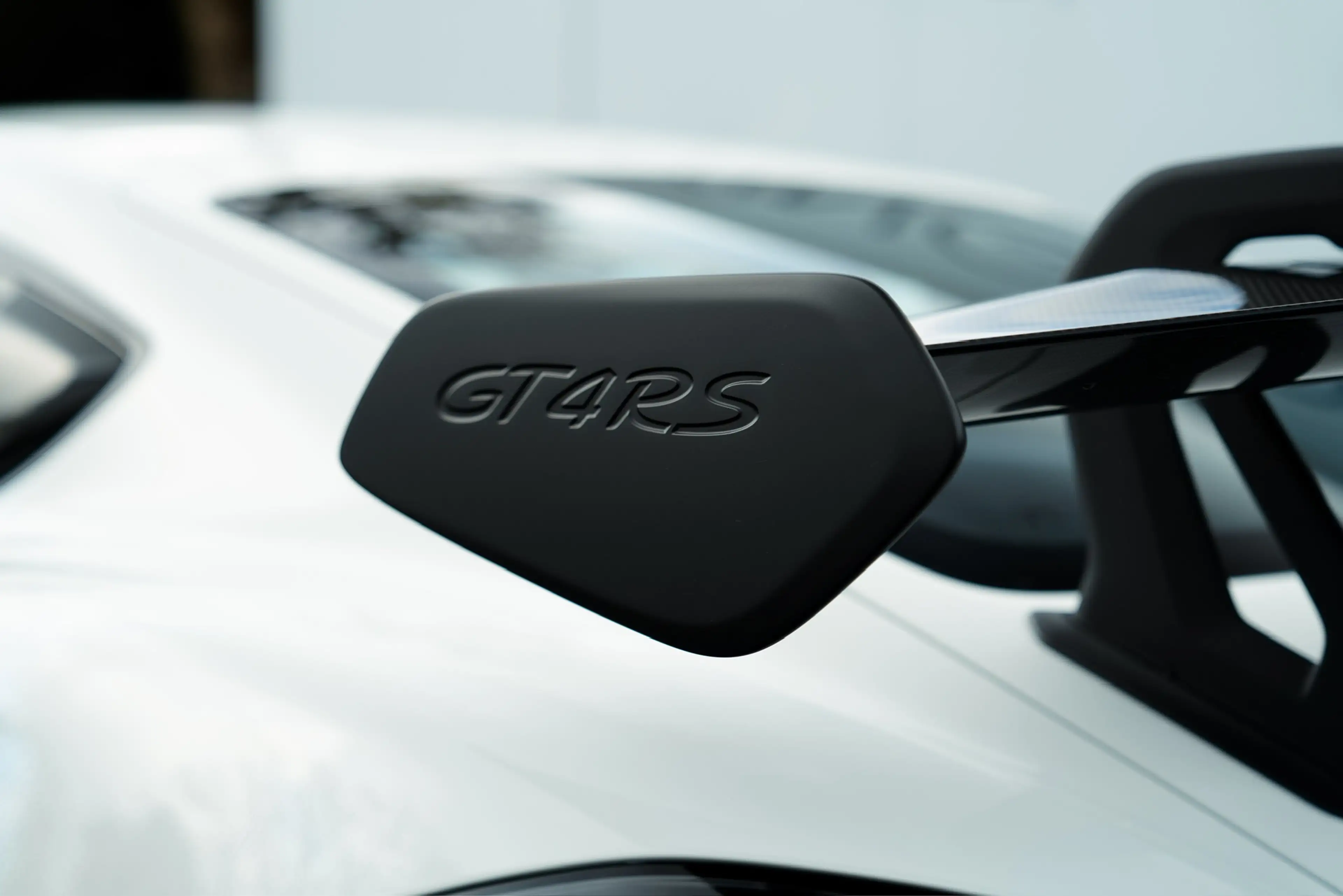 Porsche Cayman GT4 RS — photo 4