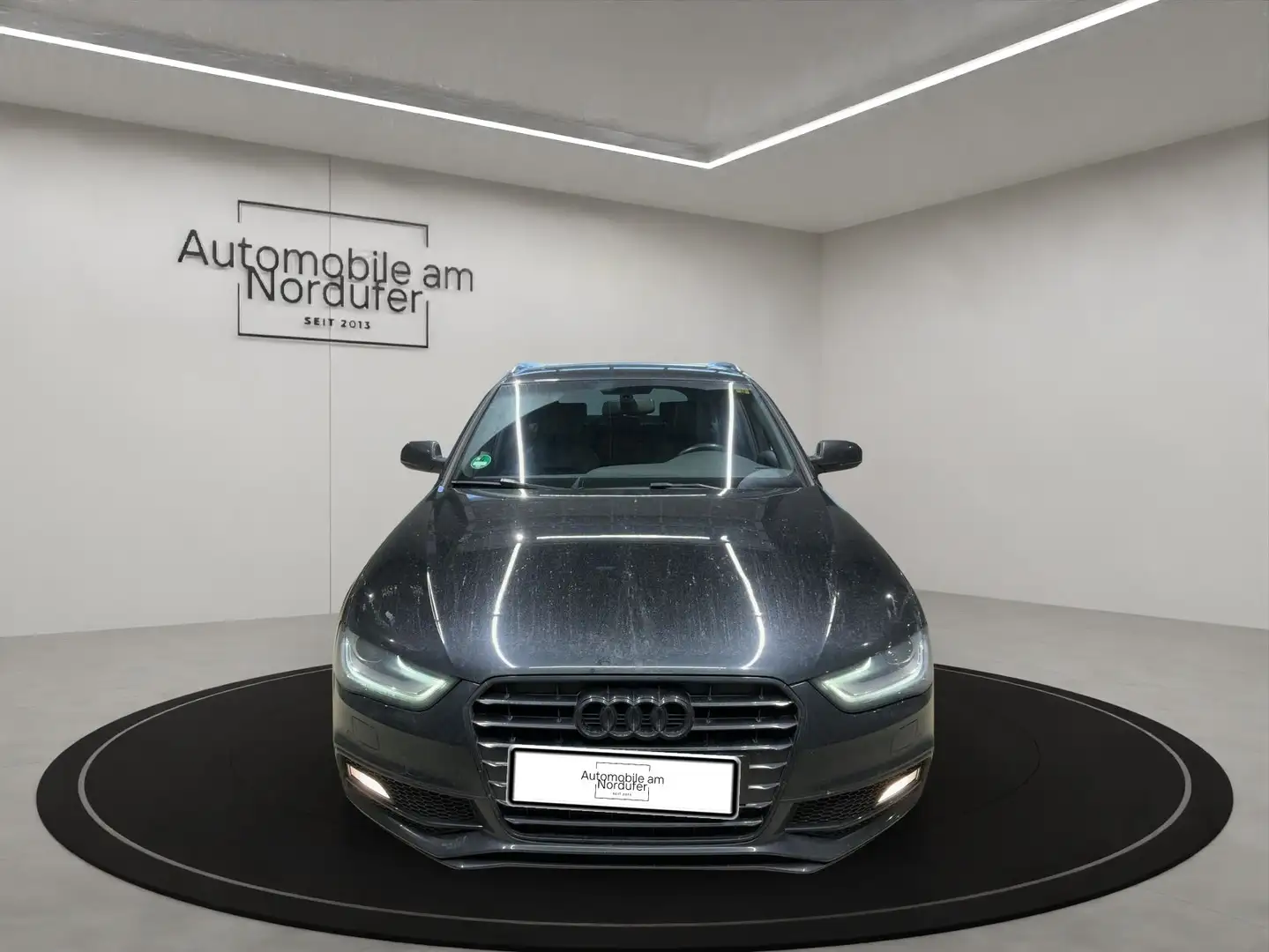 Audi A4 1.8 TFSI S-Line Sportpaket Plus Aut.-Scheckheft Noir - 2