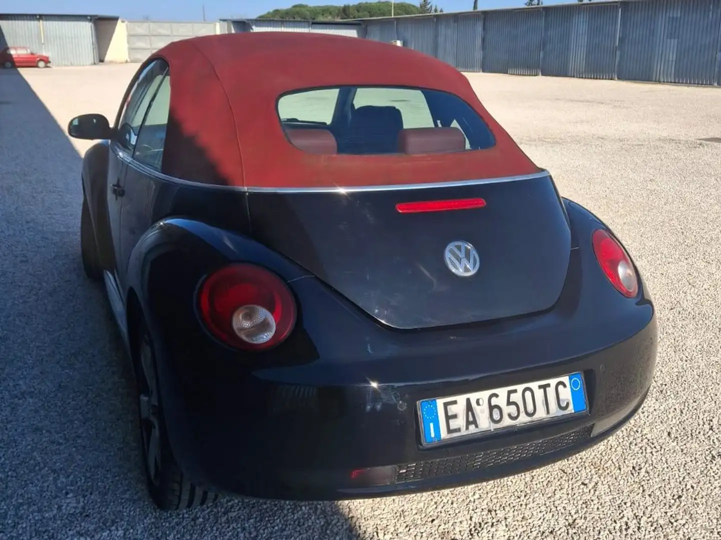 Volkswagen New Beetle New Beetle Cabrio 1.9 tdi limited Red Edition Negru - 2