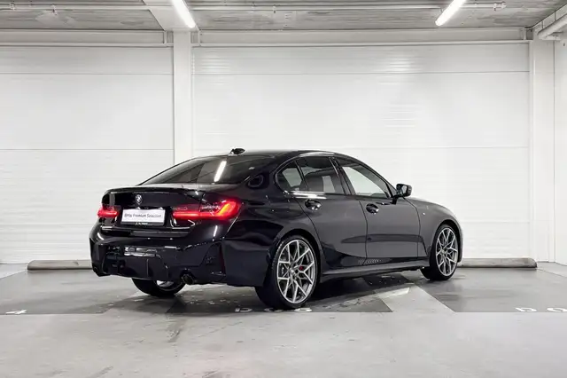 BMW 3 Series view 7